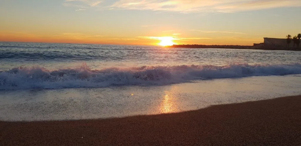 The last sunset of our stay in Barcelona.